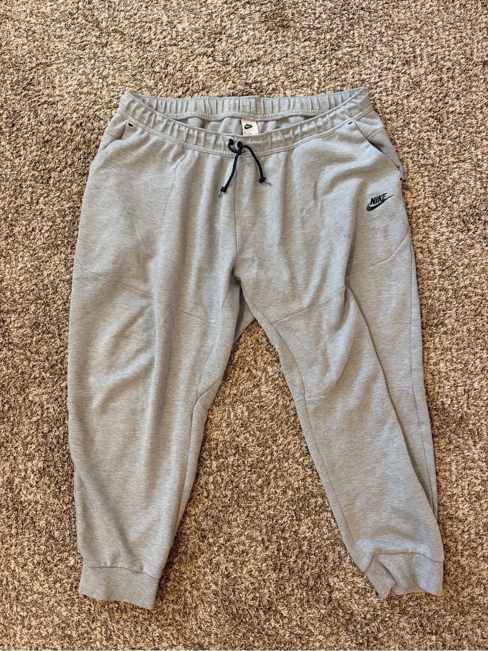 Men’s Gray Nike Tech Fleece Joggers